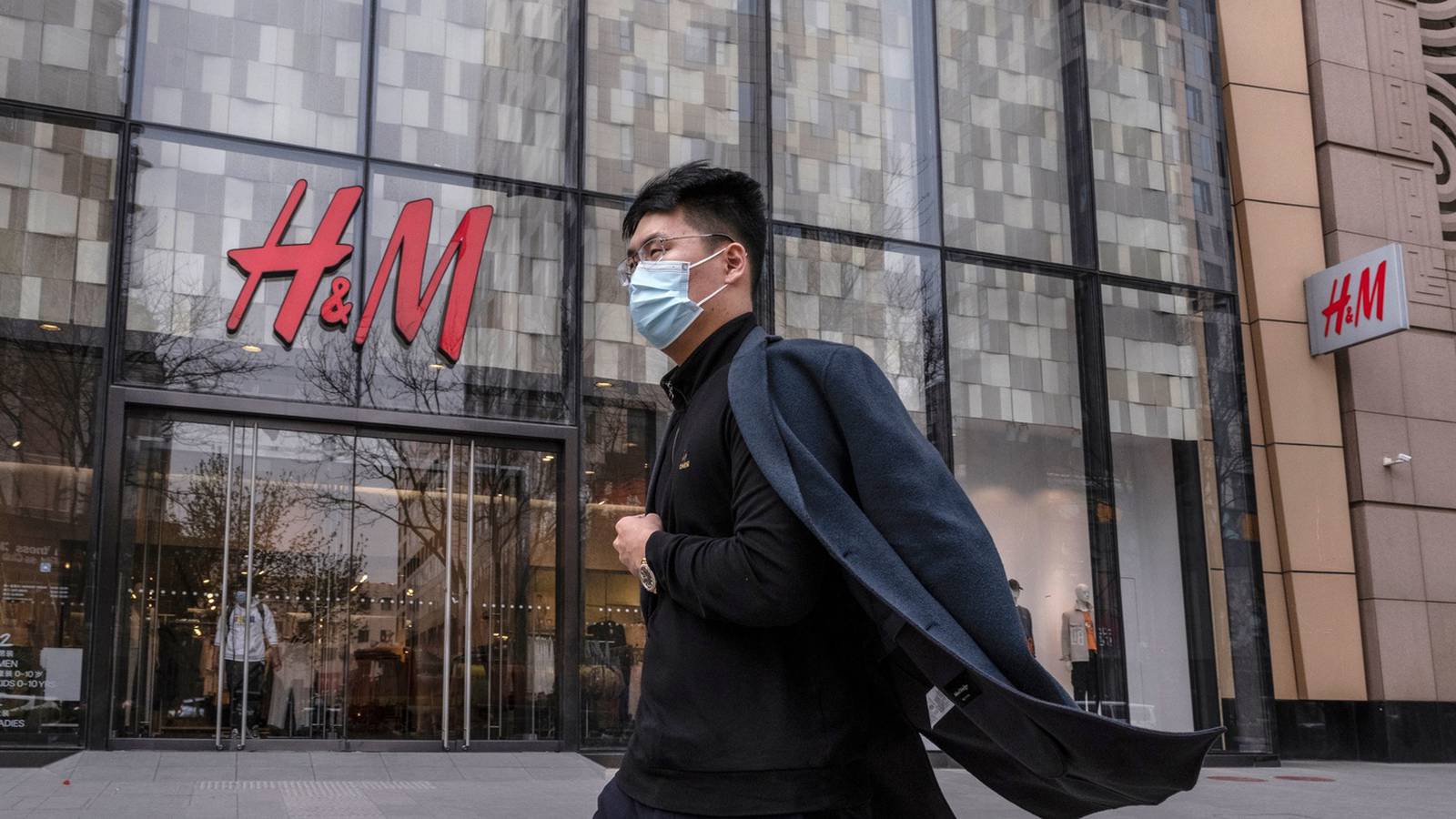 H&M em queda promete reconstruir a confiança com a China, Moda