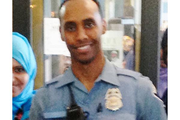 Police shooting rattles Somalis in Minneapolis