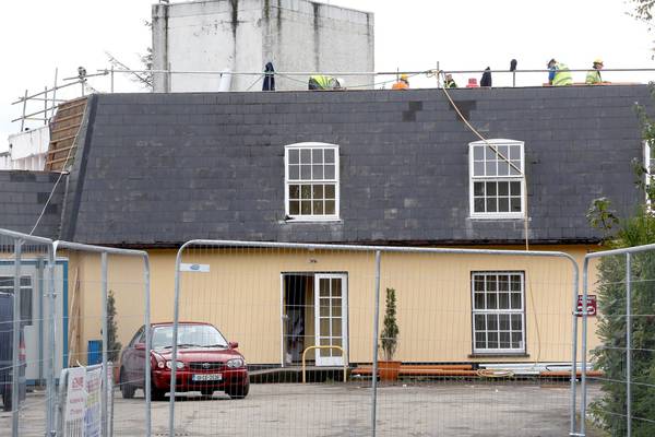 Locals urged to take ‘direct action’ to stop Oughterard asylum centre