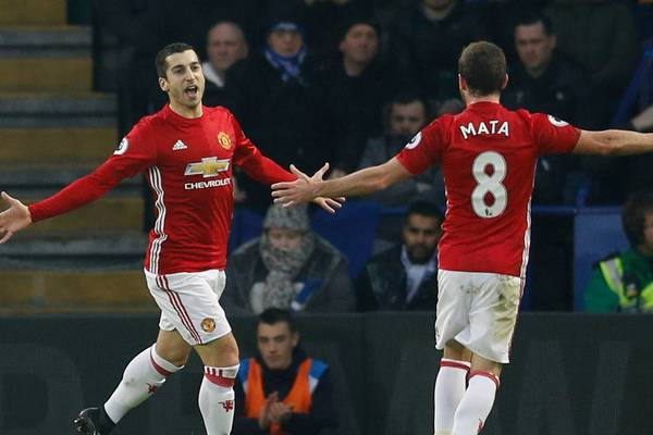 Manchester United ease past dismal champions Leicester