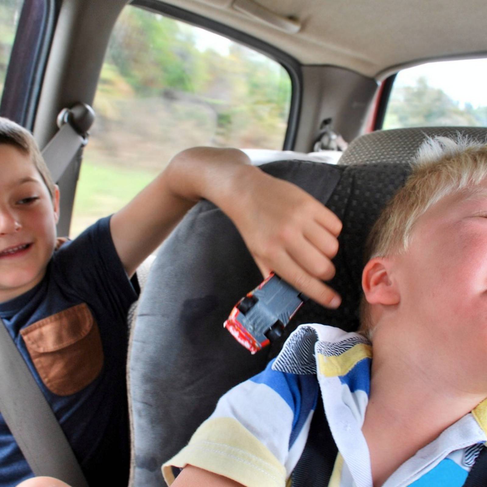 Older brother tearfully reacts as younger brother tosses away foul