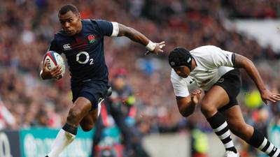 England run in nine tries against Fiji but defensive  faultlines show