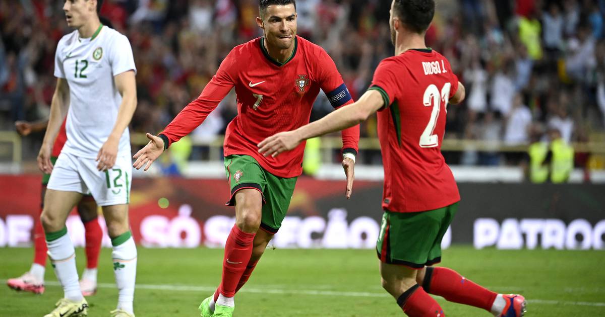 Cristiano Ronaldo signs off with two goals as Portugal outclass Ireland in Aveiro