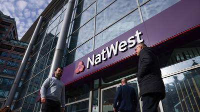 NatWest predicts drop in revenue as profits rise 20%