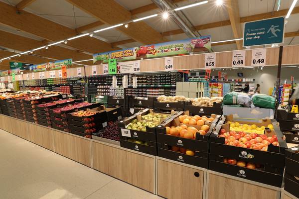 Lidl to remove non-recyclable packaging from all fruit and veg