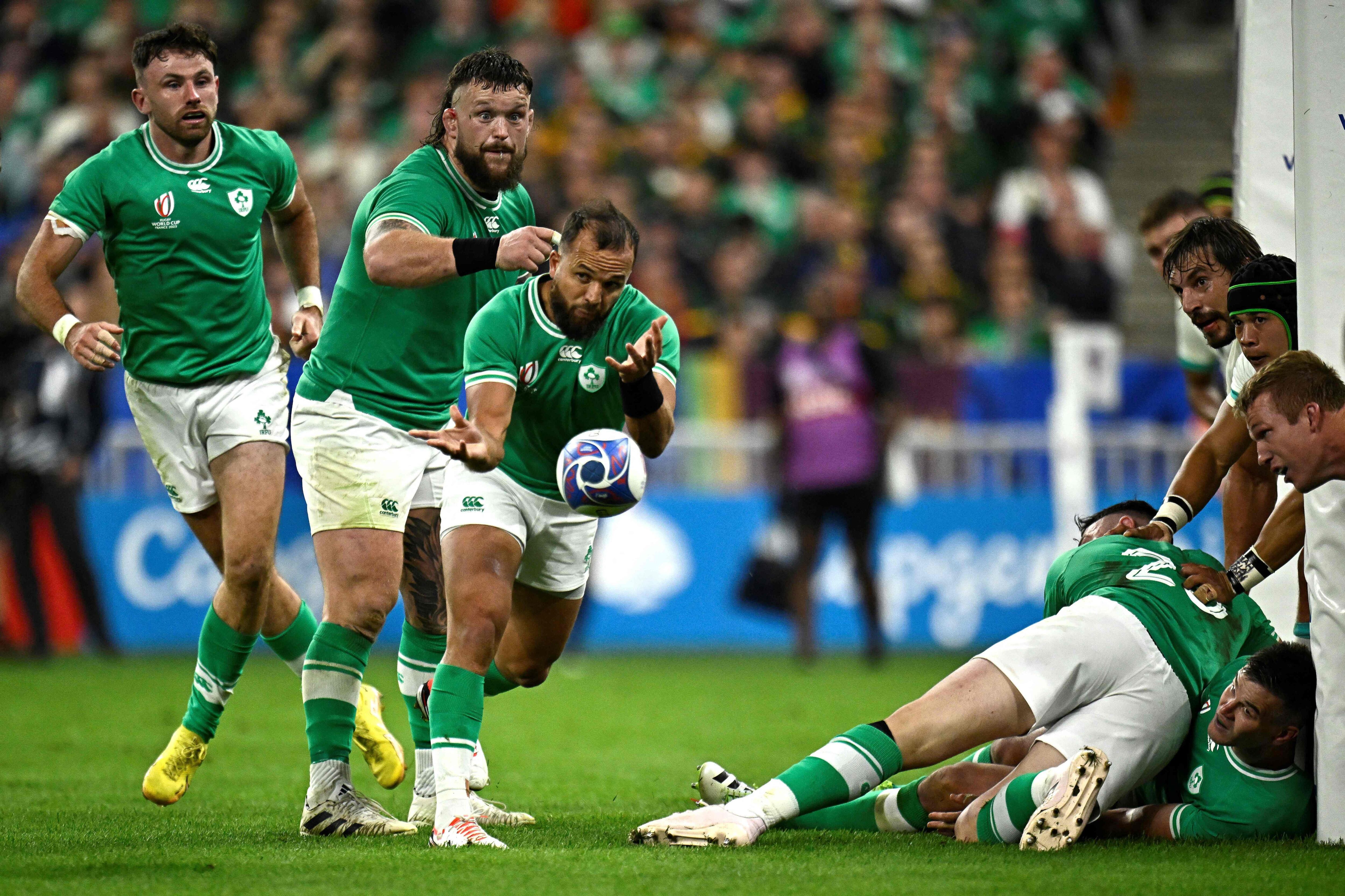 Ireland coach sticks with Kiwi trio for quarterfinal against All