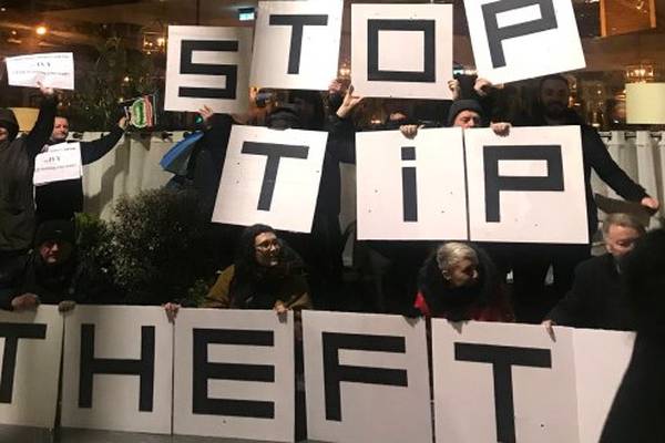 Protest held outside Ivy restaurant in Dublin over waiters’ tips