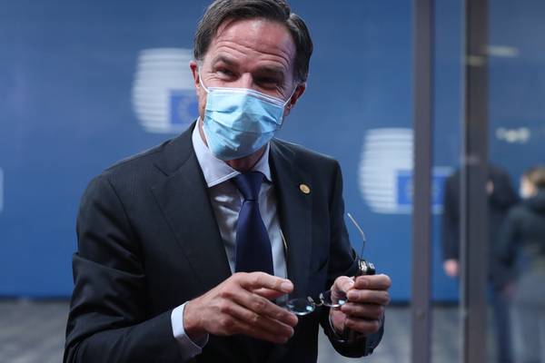 Coronavirus: Dutch government ‘urgently advises’ wearing of face masks