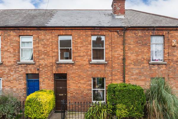 Sibling revelry comes to an end at this D7 terrace for €495K