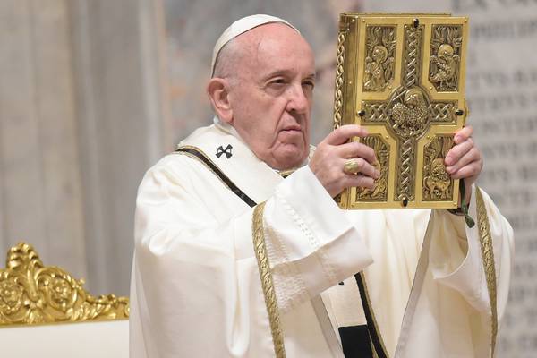 Coronavirus: Pope calls for solidarity to confront ‘epochal challenge’