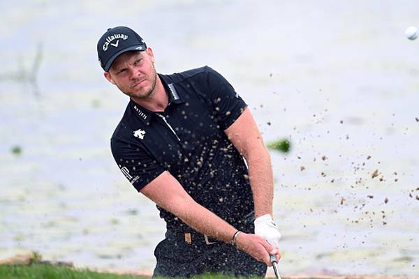 Dunne, Caldwell and Sharvin miss the cut as Willett surges into contention