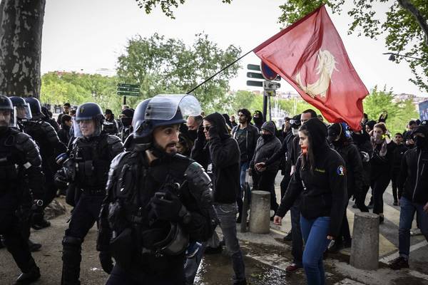 France’s ‘yellow vests’ come out for 26th week but numbers on the wane