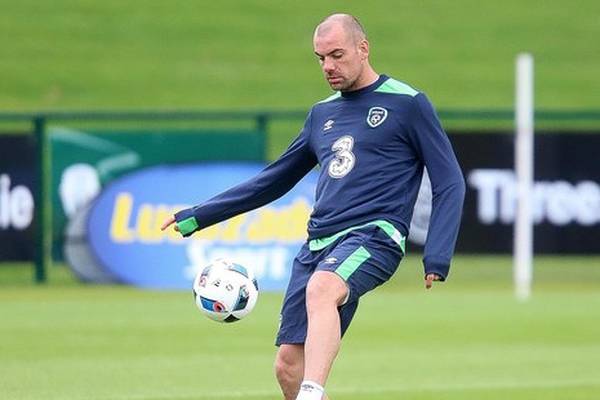 Sunderland open disciplinary action against Darron Gibson