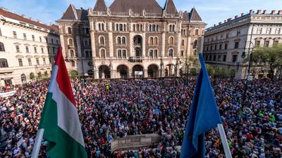 100,000 Hungarians rally to denounce ‘Viktator’ Orban’s rule
