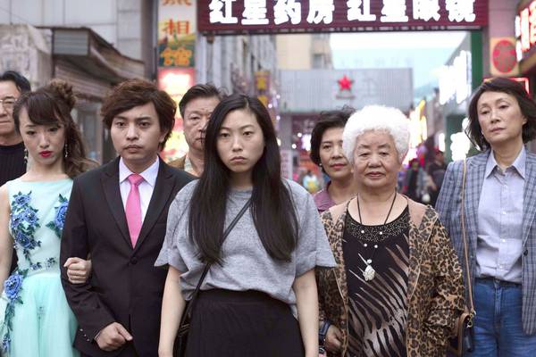 The Farewell: Warm family story about a lie rings true