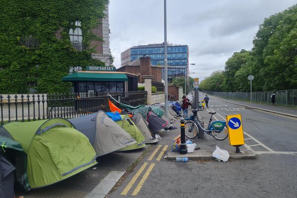Number of tents at homeless asylum seeker encampment on Leeson Street doubles 