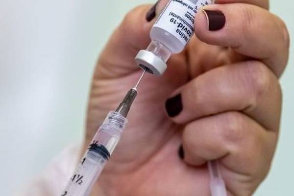 Frontline health staff to have to disclose vaccination status if asked