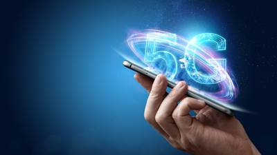 Greater uptake of 5G phones forecast in final quarter of year