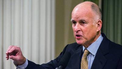 Jerry Brown mellows on Hillary Clinton and ‘Slick Willie’