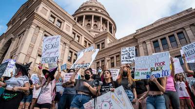 Judge orders Texas to suspend new law banning most abortions