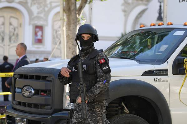 Woman suicide bomber detonates in central Tunis
