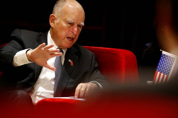 Californian leader visits China in boost for climate change fight