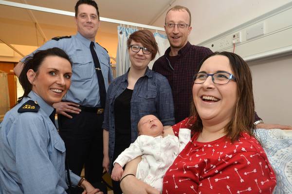 A Garda, a shoelace and a baby born  at traffic lights in Galway