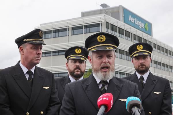 Aer Lingus passengers face disruption as pilots begin work to rule in pay row