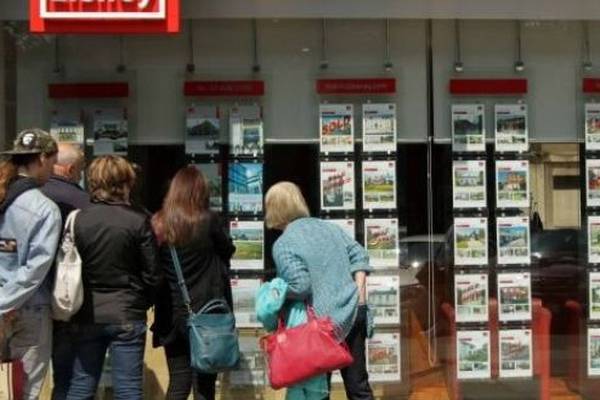 Mortgage drawdowns slumped in lockdown but approvals up last month