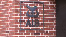 AIB offers to buy small shareholdings for €100 that were once worth €120,000