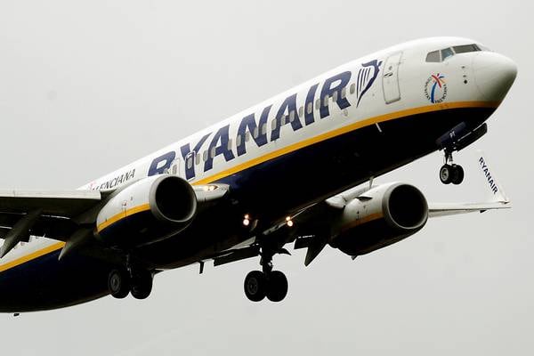 European shares dip on Ryanair and German car concerns