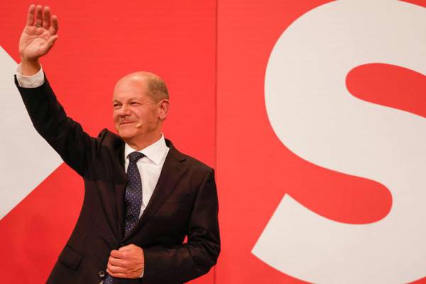 Scholz leads SPD revival and puts party at the centre of coalition talks
