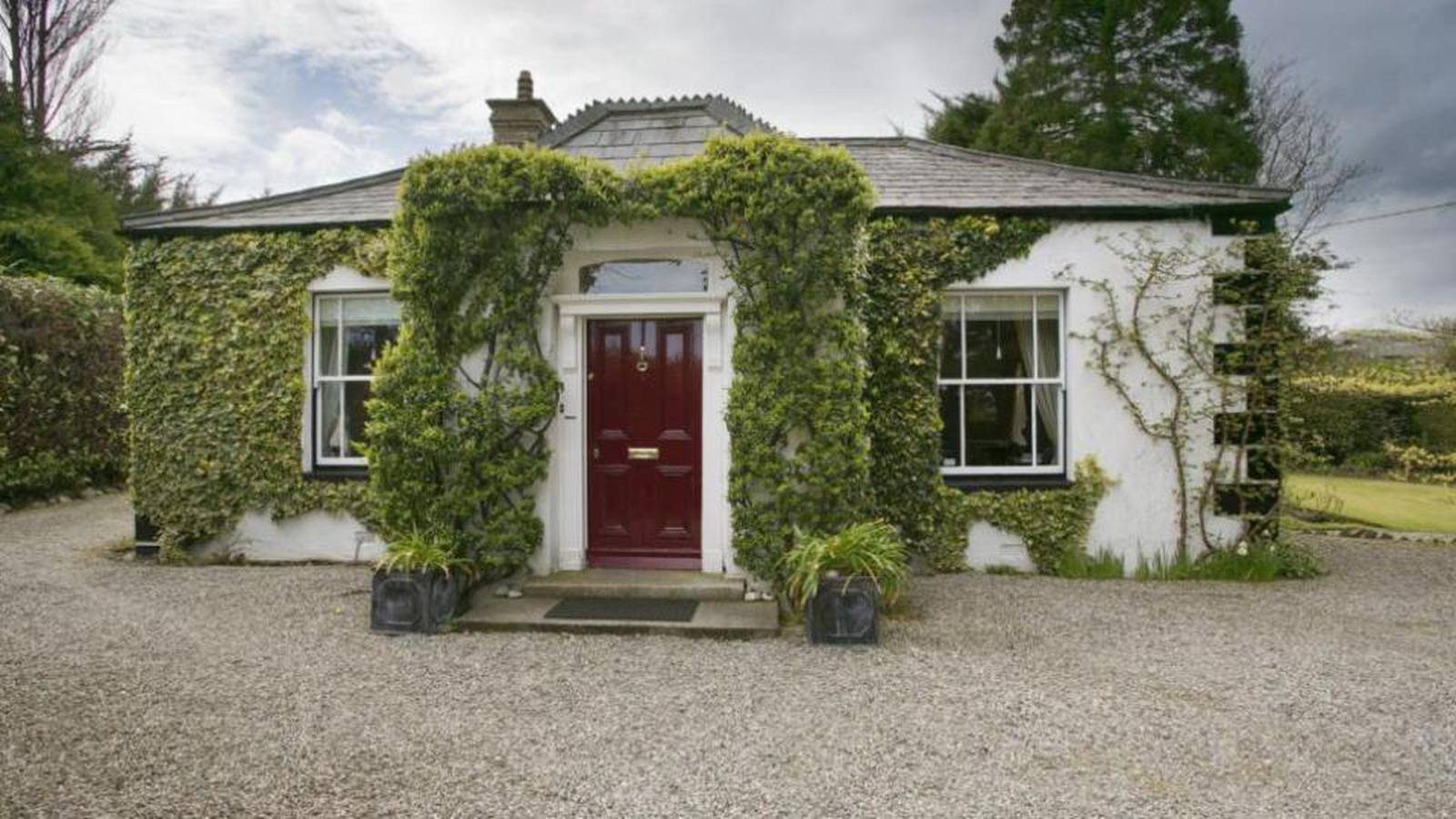 €2.5m Blackrock villa in a world of its own – The Irish Times