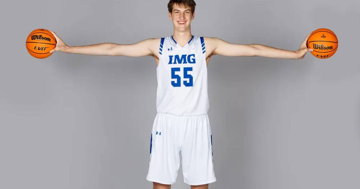 At 7ft 9in, is Canadian teenager Olivier Rioux too tall for basketball?