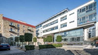 Four D8 office investments for €24m