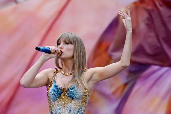 Taylorwatch: Taylor Swift’s jet lands at Dublin airport ahead of Eras tour concert in Aviva stadium