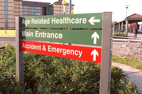 Over 2,000 people    exposed to superbug at Tallaght Hospital