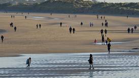 What five Irish beaches have lost blue flag status this year due to water quality?
