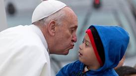 Pope Francis urges youth to reject ‘fleeting idols’