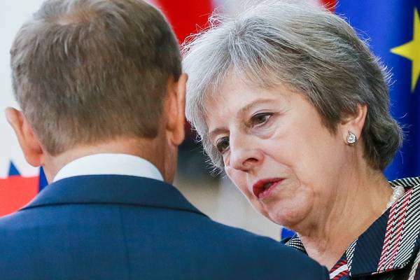 Conservatives urged to unite behind Theresa May over Brexit transition time