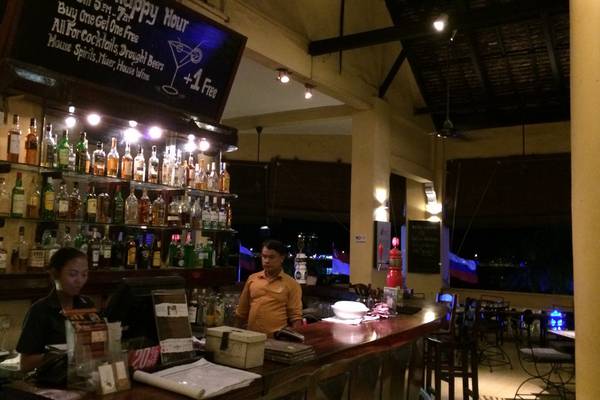 Half-price cocktails but no scoops at reporters’ club in Cambodia