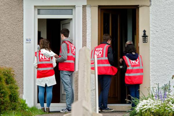 Battle on doorsteps reveals different truths for Yes and No campaigns