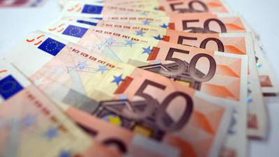 Euro advances to six-week high