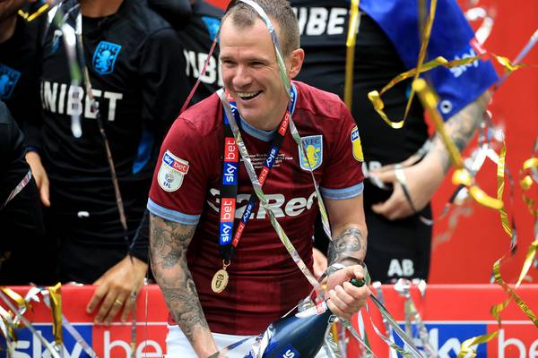 Glenn Whelan learned of Aston Villa exit from two missed calls