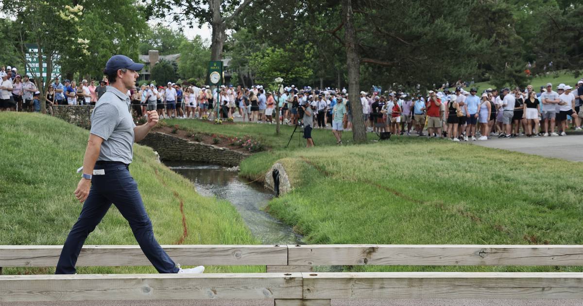 Rory McIlroy takes the lead on third day of Ohio Memorial