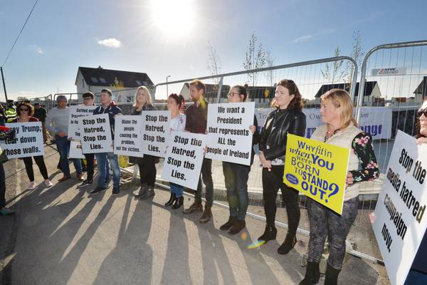 Travellers protest over visit of Peter Casey to unoccupied homes in Tipperary
