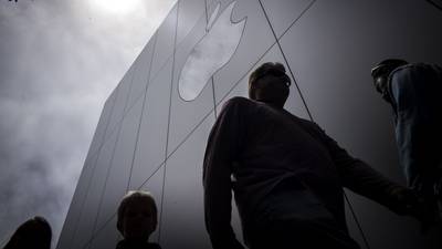 Apple to buy part of supplier Dialog’s business in $600m deal
