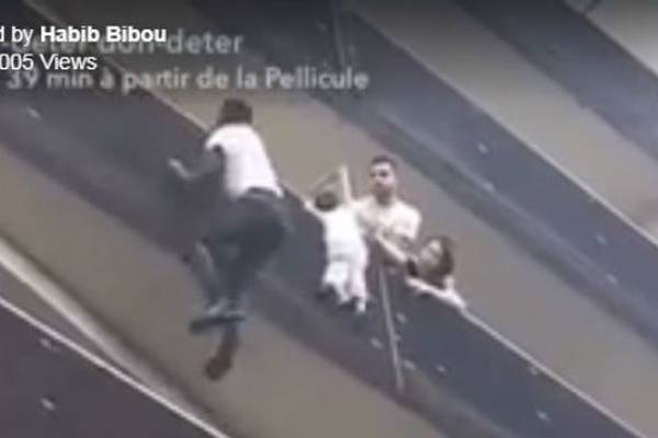 Malian who scaled building to rescue child will get French citizenship