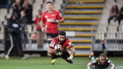 Masterful Mo’unga fires Crusaders into semi-finals