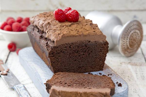 Recipe for an easy to make all-in-one chocolate cake